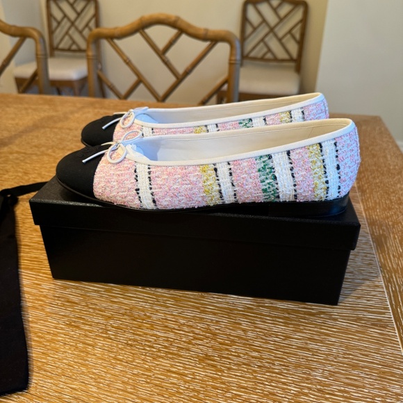 Chanel Iridescent Tweed and Grosgrain Ballerina Flats, Size 41.5 - Picture 4 of 8